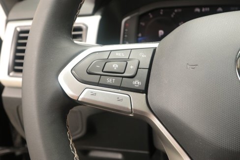 Used 2022 Volkswagen Atlas Cross Sport SE image 40