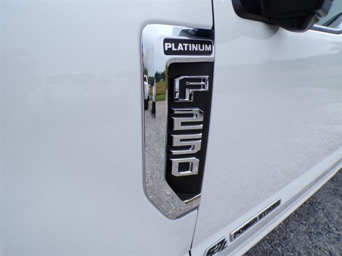 Used 2020 Ford F250 Platinum image 18