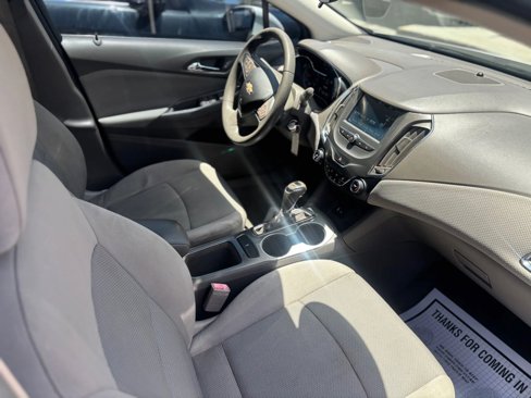 Used 2018 Chevrolet Cruze LT w/ RS Package image 22