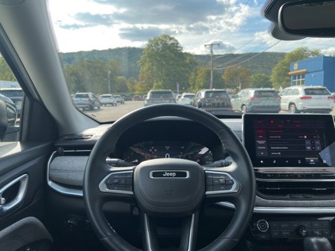 Used 2022 Jeep Compass Latitude w/ Convenience Group image 18