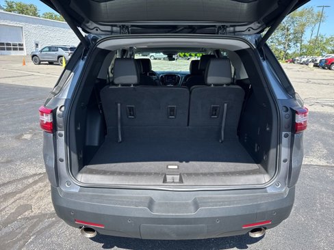 Used 2020 Chevrolet Traverse LT w/ Driver Confidence II Package image 5