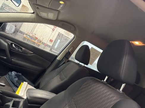 Certified 2020 Nissan Rogue SV image 11
