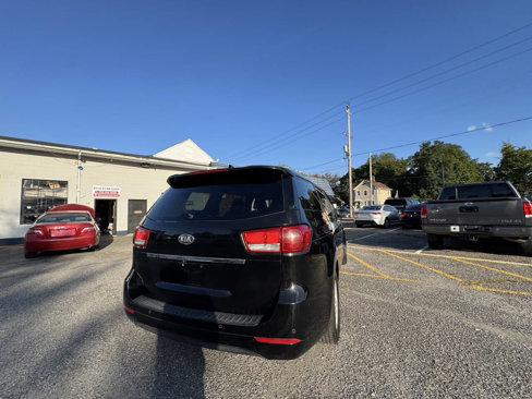 Used 2016 Kia Sedona LX w/ LX Convenience Package image 9