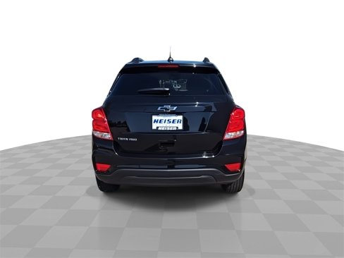 Certified 2022 Chevrolet Trax LT w/ Midnight Edition image 7