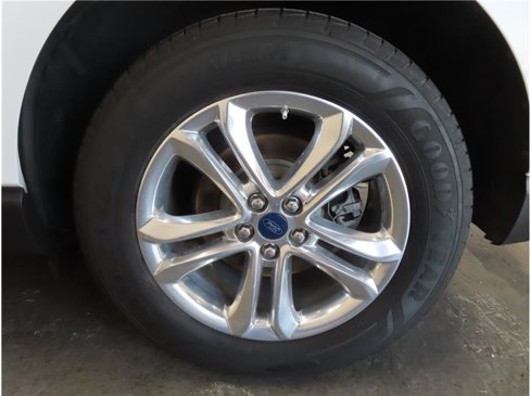 Used 2018 Ford Edge SEL w/ Equipment Group 201A image 29
