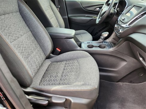 Used 2022 Chevrolet Equinox LT image 18