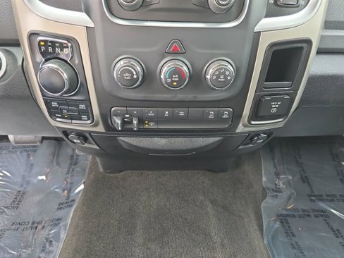 Used 2015 RAM 1500 Big Horn image 16