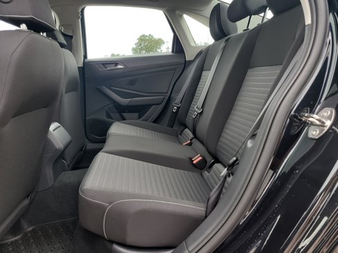 Used 2025 Volkswagen Jetta S image 12