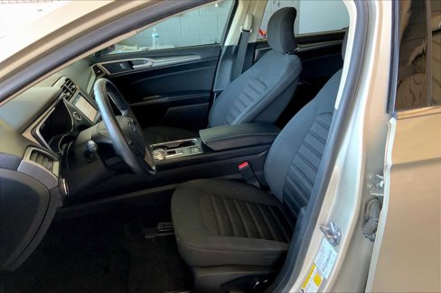 Used 2019 Ford Fusion SE image 7