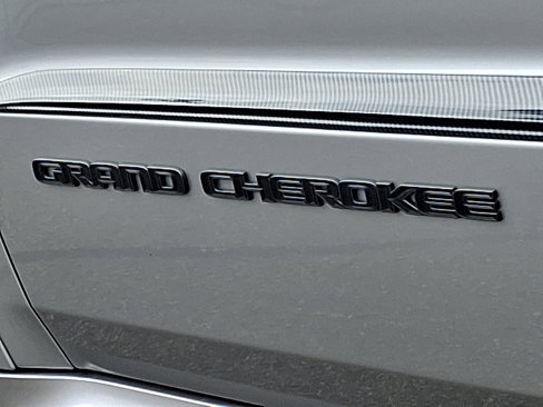 Used 2018 Jeep Grand Cherokee High Altitude image 31