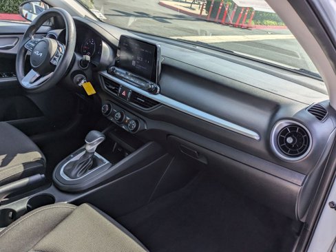 Used 2023 Kia Forte LXS image 21