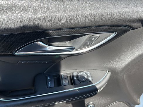 Used 2021 Buick Envision Essence w/ Sport Touring Package image 15