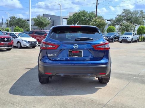 Certified 2022 Nissan Rogue Sport S image 24