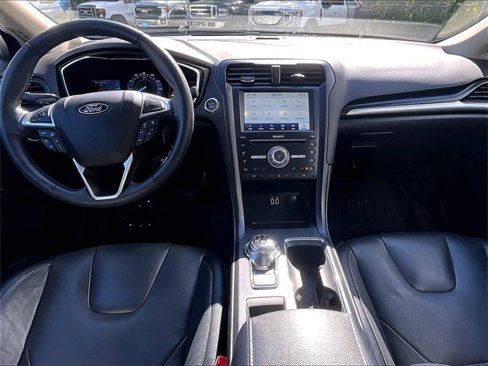 Used 2020 Ford Fusion Titanium image 16