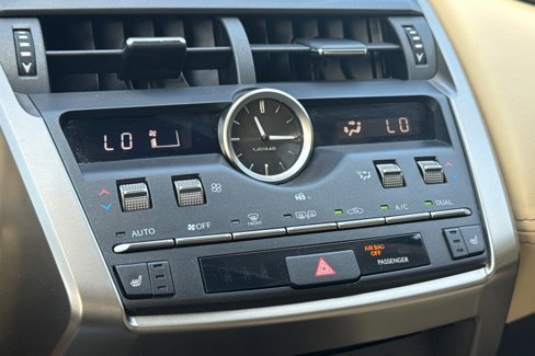 Used 2018 Lexus NX 300 FWD image 16