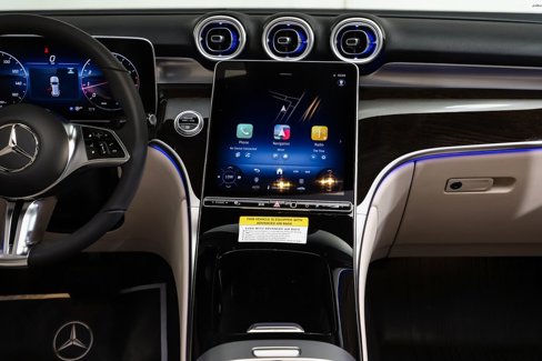 New 2025 Mercedes-Benz GLC 300 4MATIC image 15