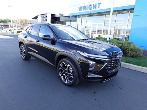 New 2025 Chevrolet Trax RS w/ Sunroof Package image 1