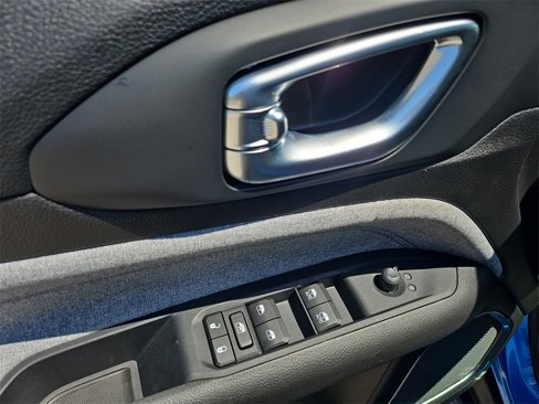 New 2025 Jeep Compass Latitude image 18