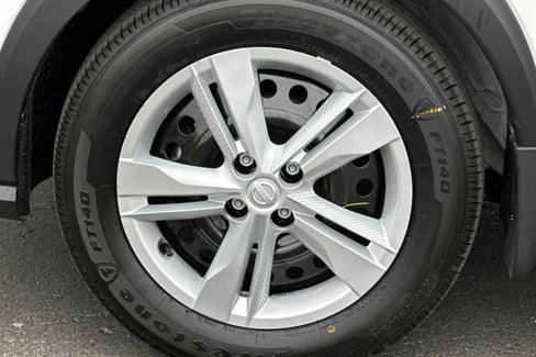New 2025 Nissan Kicks Play S image 31