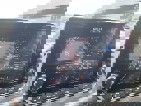 Used 2024 Nissan Rogue SV image 13