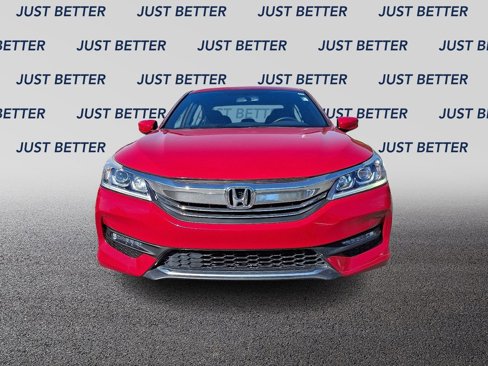 Used 2017 Honda Accord Sport image 2