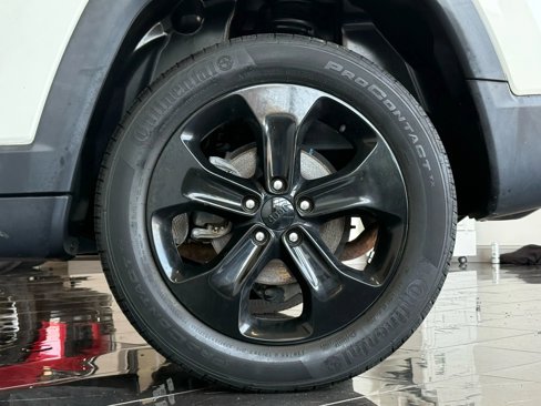 Used 2018 Jeep Compass Latitude w/ Popular Equipment Group image 28