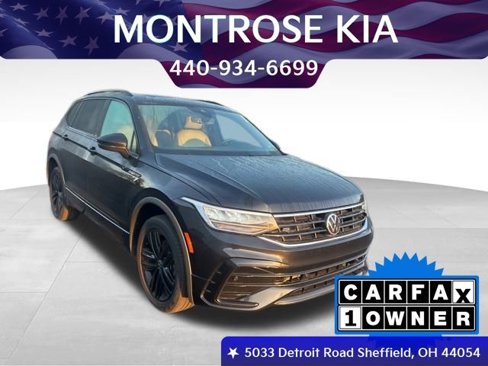 Used 2022 Volkswagen Tiguan SE R-Line image 3