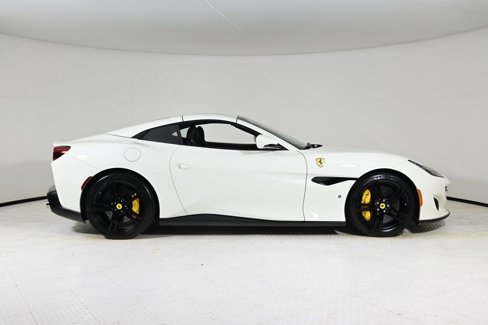 Used 2020 Ferrari Portofino image 18