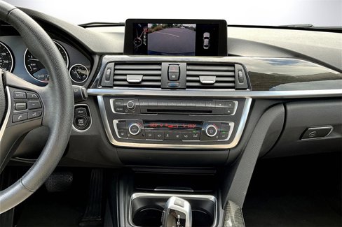 Used 2015 BMW 328i Sedan w/ Premium Package image 11