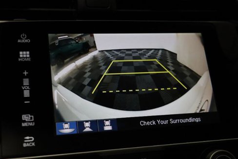 Used 2018 Honda Civic Touring image 17