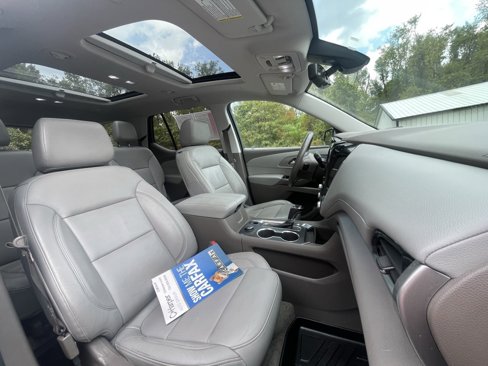 Used 2018 Chevrolet Traverse LT image 12