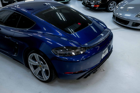 Used 2021 Porsche 718 Cayman GT4 image 37