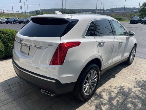 Used 2017 Cadillac XT5 Luxury w/ Driver Awareness Package image 8