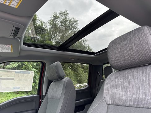 New 2025 Ford F350 XLT w/ Black Appearance Package image 40