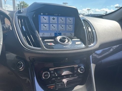 Used 2016 Ford Escape Titanium image 10