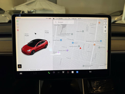 Used 2018 Tesla Model 3 Long Range image 13