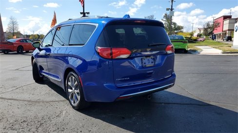 Certified 2019 Chrysler Pacifica Limited w/ Tire & Wheel Group image 37