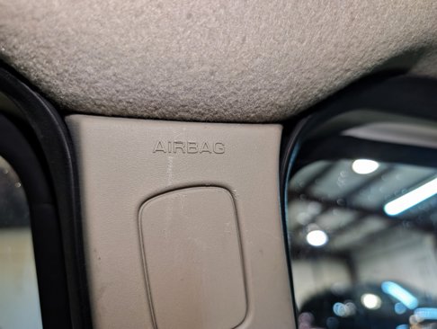 Used 2010 Ford Focus SEL image 43