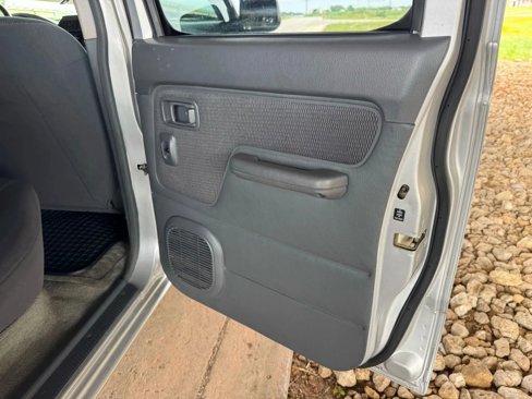 Used 2004 Nissan Frontier XE w/ (PWR) Pwr Pkg image 22