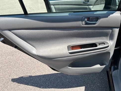 Used 2005 Toyota Camry LE image 14