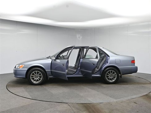 Used 2000 Toyota Camry LE image 47