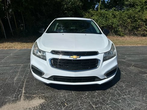 Used 2015 Chevrolet Cruze LS image 4