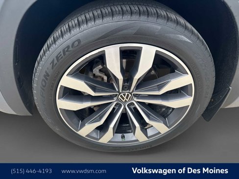 Used 2021 Volkswagen Atlas Cross Sport SEL R-Line w/ Cross Sport MDO Package image 8