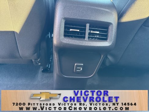 Used 2022 Chevrolet Equinox LT image 28