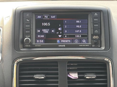 Used 2019 Dodge Grand Caravan SXT image 30