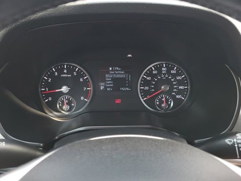 Used 2022 Kia Telluride LX image 30