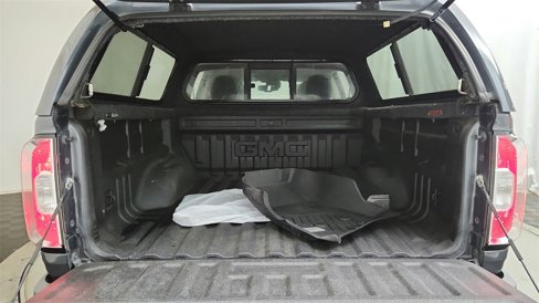Used 2016 GMC Canyon SLT w/ Driver Alert Package image 14