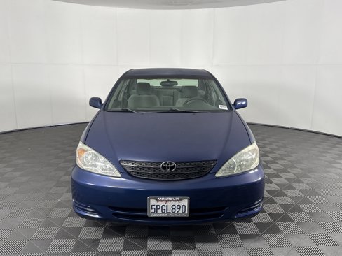 Used 2004 Toyota Camry LE image 9