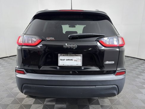 Used 2020 Jeep Cherokee Latitude image 5