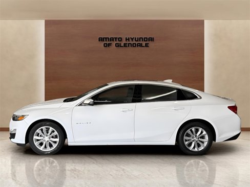 Used 2024 Chevrolet Malibu LT image 3